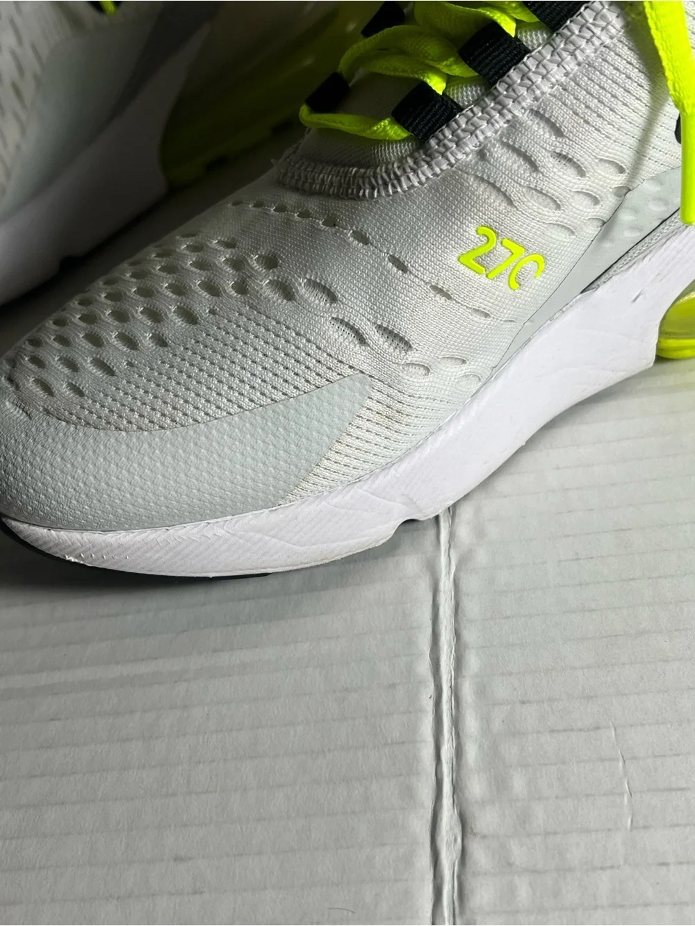 Nike Air Max 270 size 5.5 good condition